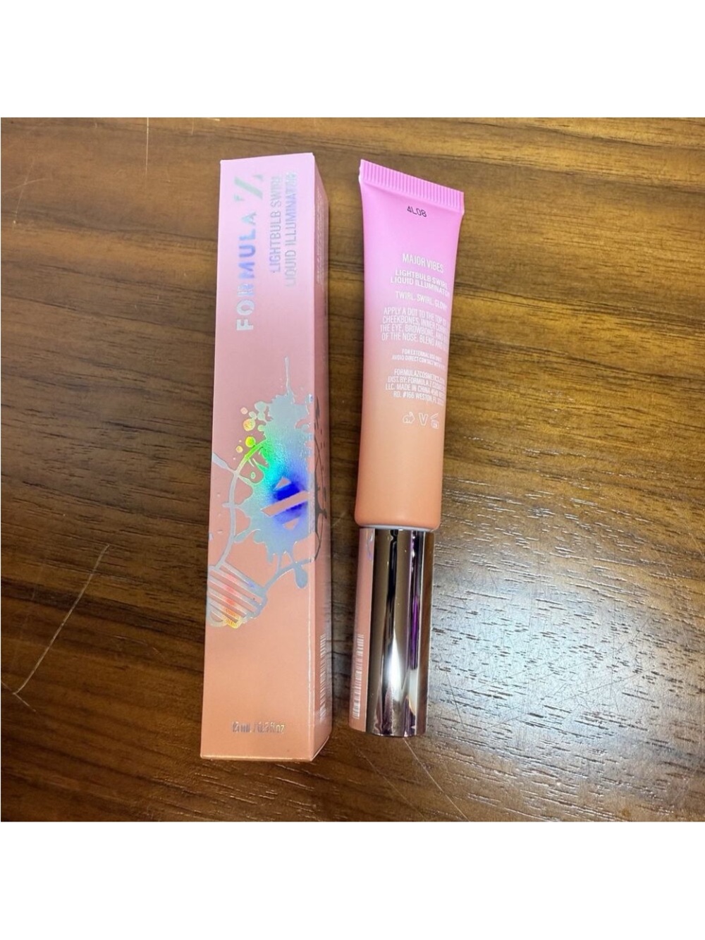 FOMULA 1 Peach Liquid Highlighter - Soft Peach Glow
